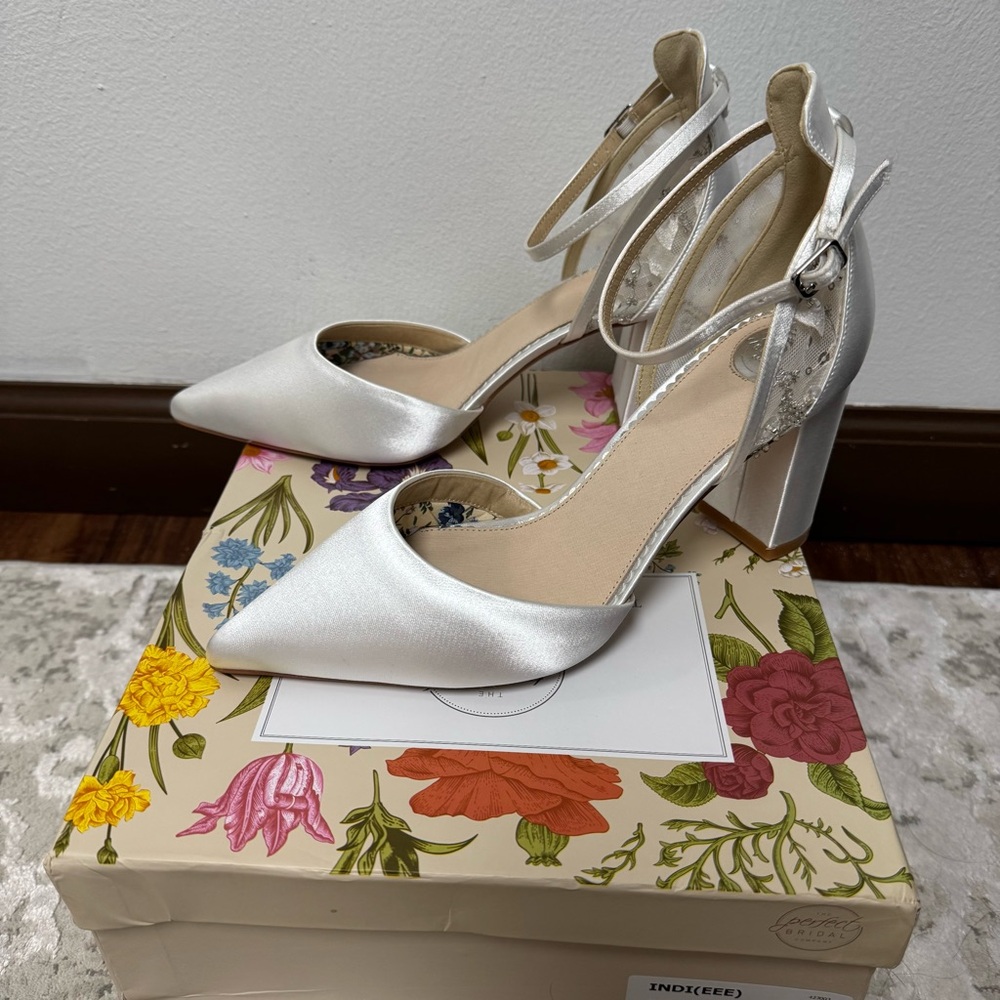 The Perfect Bridal Company INDI(EEE) Strappy White Satin Extra Wide EU 38 EEE